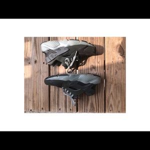 Nike Huaraches Olive Green🙌🏾 (Boys)